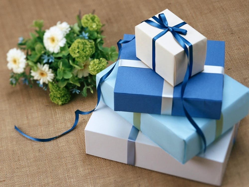 how much to give for a wedding gifts